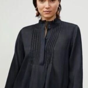 LAFAYETTE 148 EUC Sz L BLACK BLOUSE WITH PINTUCK DETAIL